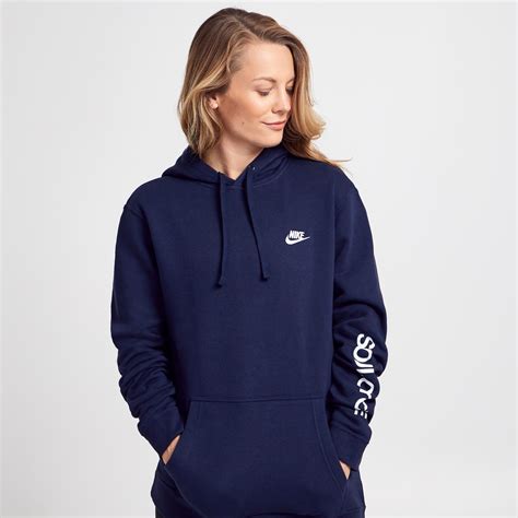 nike unisex hoodie.